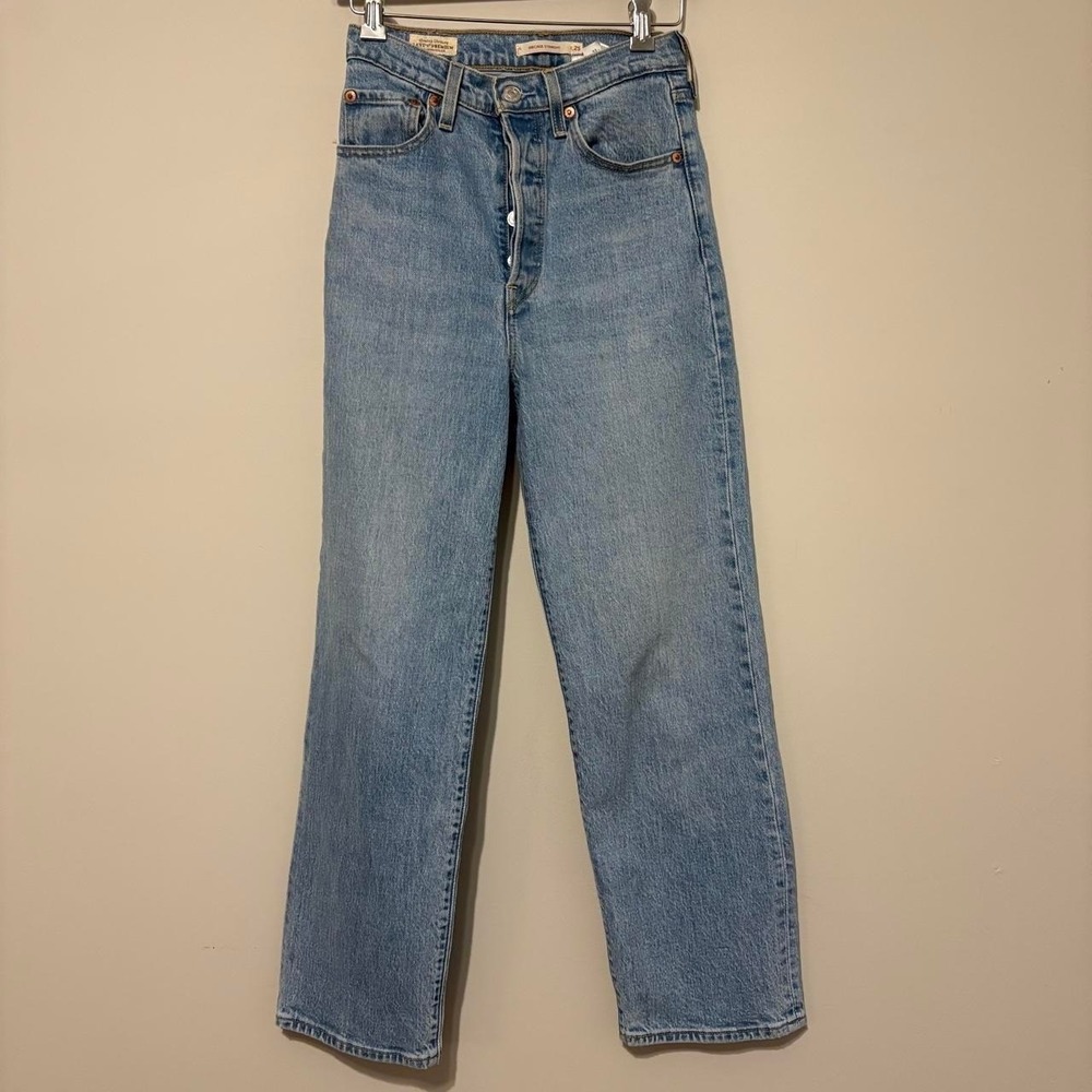 Vintage Levi's Ribcage Straight Leg Light Denim Jeans W25 L27